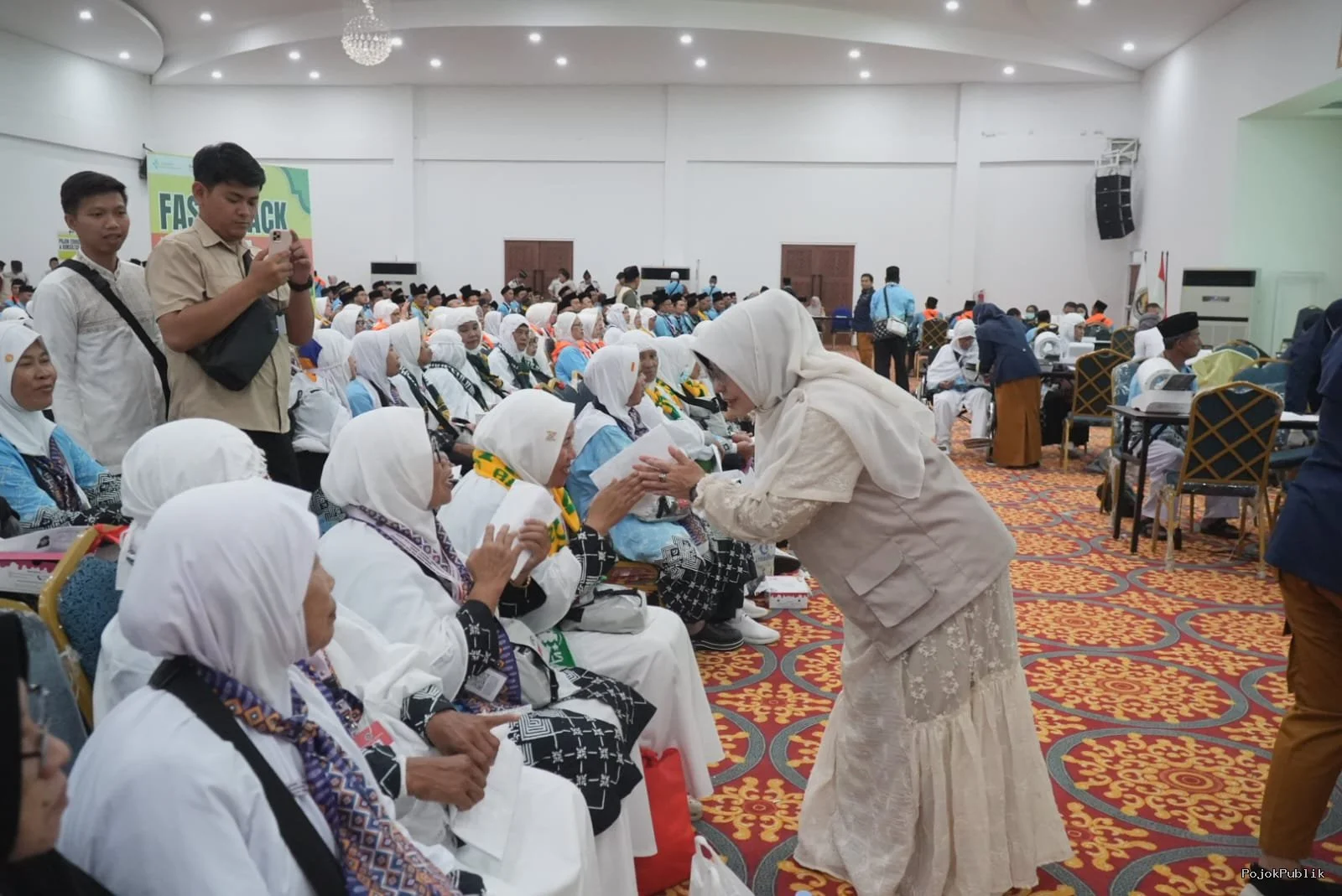 952 Jemaah Haji Asal Pandeglang Telah Diberangkatkan 1 952 Jemaah Haji Asal Pandeglang Telah Diberangkatkan I PojokPublik
