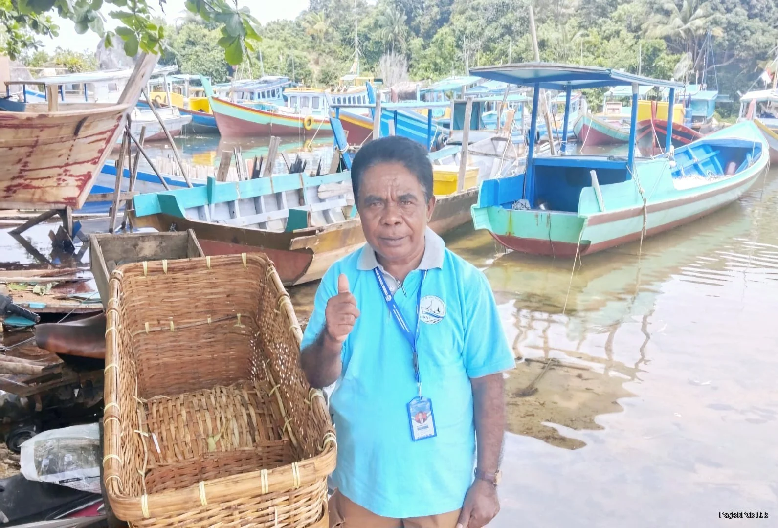 Mikael Mali Tegaskan Komitmen Perjuangkan Hak Masyarakat Pesisir dan Dukung Program Presiden Prabowo 6 Mikael Mali Tegaskan Komitmen Perjuangkan Hak Masyarakat Pesisir dan Dukung Program Presiden Prabowo I PojokPublik