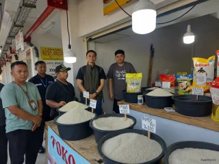 Pantau Pasar dan Salurkan SPHP, BULOG Tangerang Pastikan Harga Pangan Tetap Terkendali