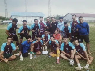 Pasir FC Pecah Telur Jadi Juara 1 Turnamen Sepak Bola Launching Jersey BBC di Desa Tambakbaya