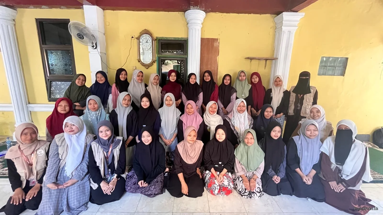 KKM 02 Untirta Gelar Workshop Public Speaking di Ponpes Al-Mu'awwanah, Hadirkan Duta Untirta 7 KKM 02 Untirta Gelar Workshop Public Speaking di Ponpes Al-Mu'awwanah, Hadirkan Duta Untirta I PojokPublik