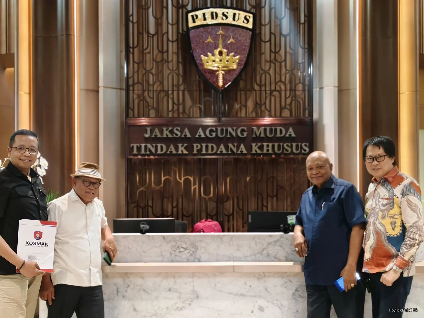 Dugaan Penyalahgunaan Kewenangan hingga Peralihan Aset, KOSMAK Desak Kejagung Perluas Jangkauan Penyidikan 7 Dugaan Penyalahgunaan Kewenangan hingga Peralihan Aset, KOSMAK Desak Kejagung Perluas Jangkauan Penyidikan I PojokPublik