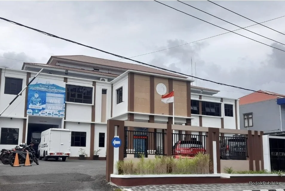 Ajukan Praperadilan, Kuasa Hukum Minta Kejari Ternate Tunda Pelimpahan Perkara PT ARA 7 Ajukan Praperadilan, Kuasa Hukum Minta Kejari Ternate Tunda Pelimpahan Perkara PT ARA I PojokPublik