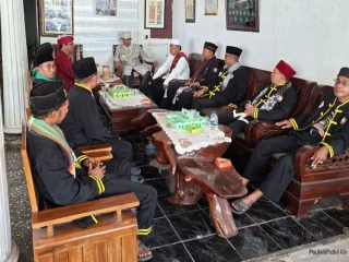 Perguruan Jalak Rawi Banten Hadiri Upacara HUT RI Ke-81 di Keraton Banten I PojokPublik