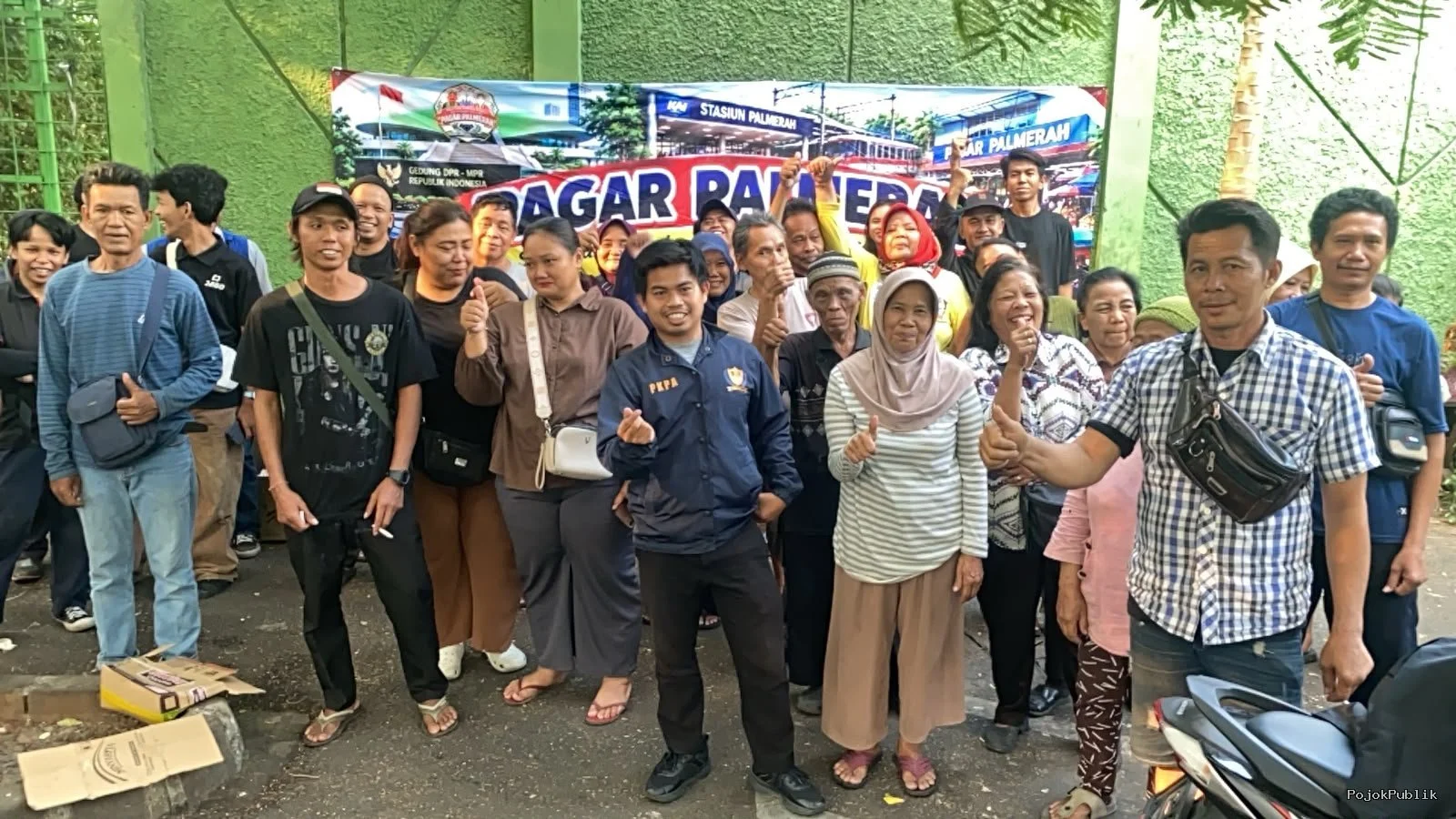 Pedagang Gelora-Palmerah Satukan Aspirasi Lewat PAGAR PALMERAH 7 Pedagang Gelora-Palmerah Satukan Aspirasi Lewat PAGAR PALMERAH I PojokPublik