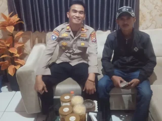 Perkuat Sinergi dengan Polri, Ketua BPPKB DPAC Cibadak Amang Tomo Sambangi Polsek Cimarga