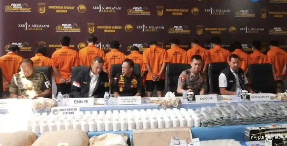 Omzet Rp 3 Miliar Per Hari dari Pabrik Obat Ilegal, Ombudsman Apresiasi Keberhasilan Pengungkapan Polda Metro Jaya 7 Omzet Rp 3 Miliar Per Hari dari Pabrik Obat Ilegal, Ombudsman Apresiasi Keberhasilan Pengungkapan Polda Metro Jaya I PojokPublik